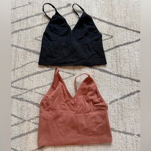 Dynamic V-Neck Crop Top in Rust
